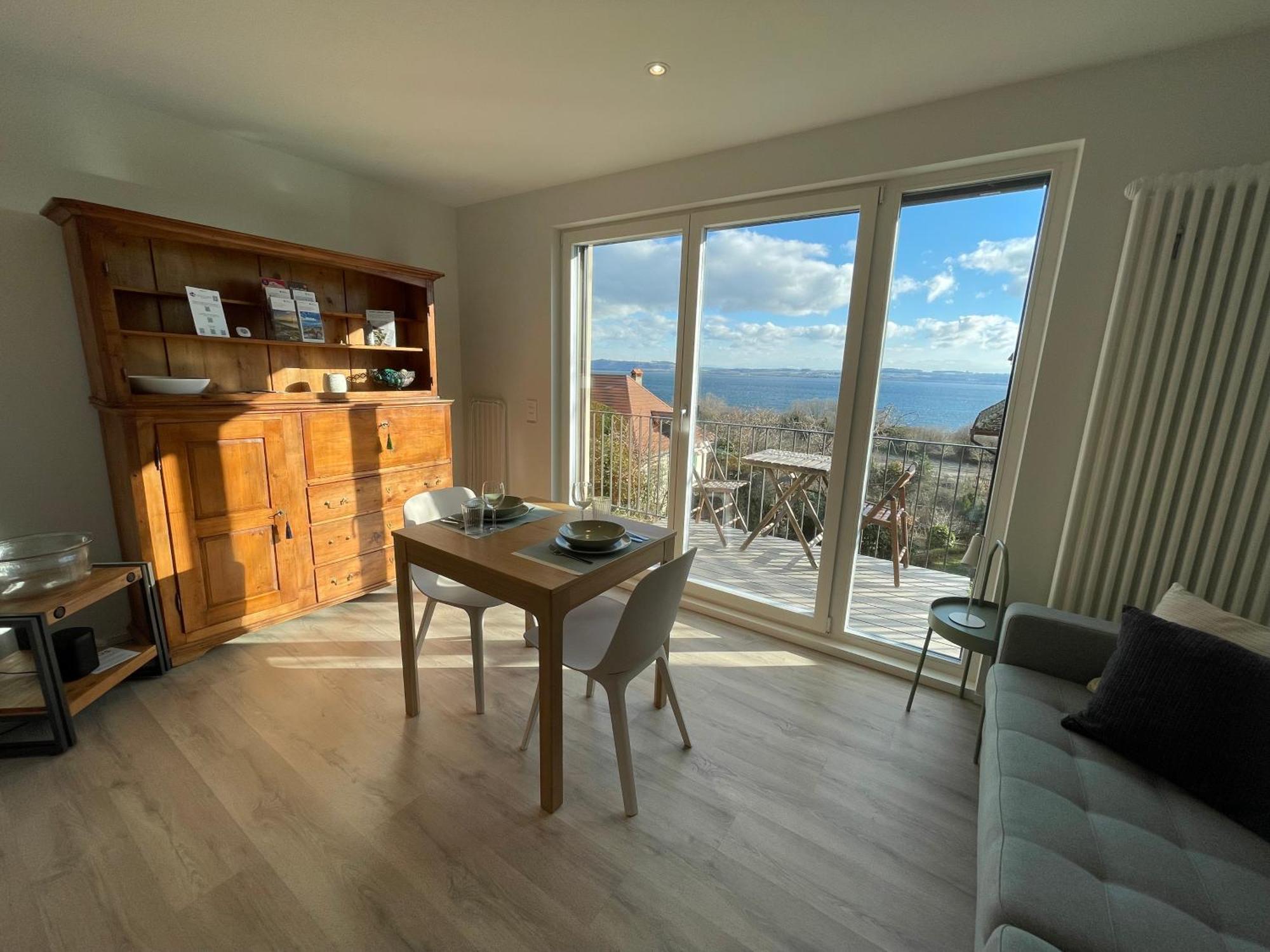 Mail 62 Apartment Нюшател Екстериор снимка